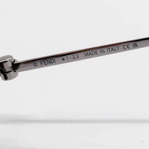 NEW FENDI FE40114U-Y 16C WOMEN SILVER CAT EYE SUNGLASSES FENDI WITH CHAIN - Picture 12 of 14